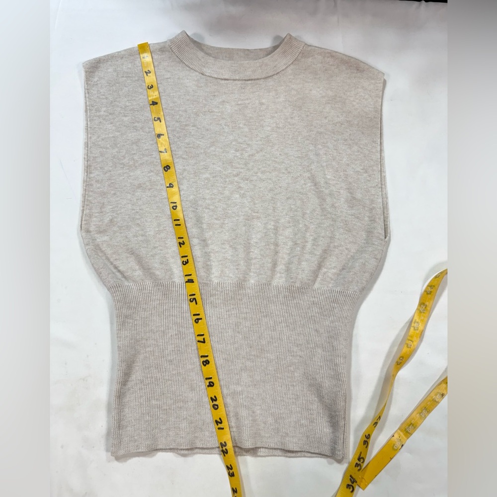 MOLLY BRACKEN Beige Sleeveless crew neck ribbed waist Knit top size S - Picture 13 of 13